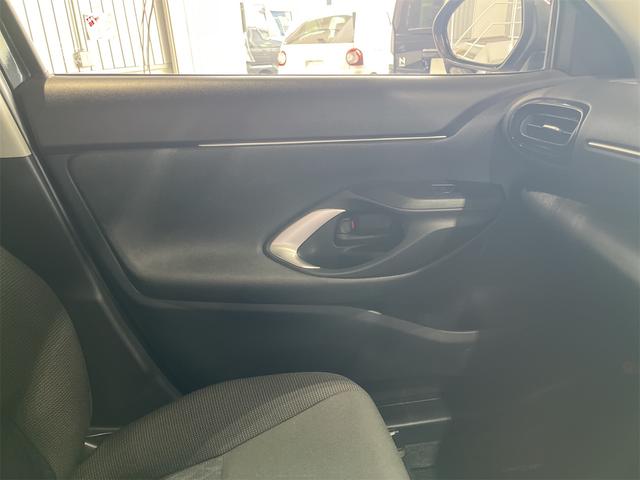 ヤリスクロス ハイブリッドＧ　１年保証付・禁煙車・ＬＥＤオートライト・ナビ・ＴＶ・Ｂｌｕｅｔｏｏｔｈ・ＡｐｐｌｅＣａｒＰｌａｙ・ＵＳＢ・バックモニター・トヨタセーフティ・クルーズコントロール・クリアランスソナー・純正１６インチＡＷ（41枚目）