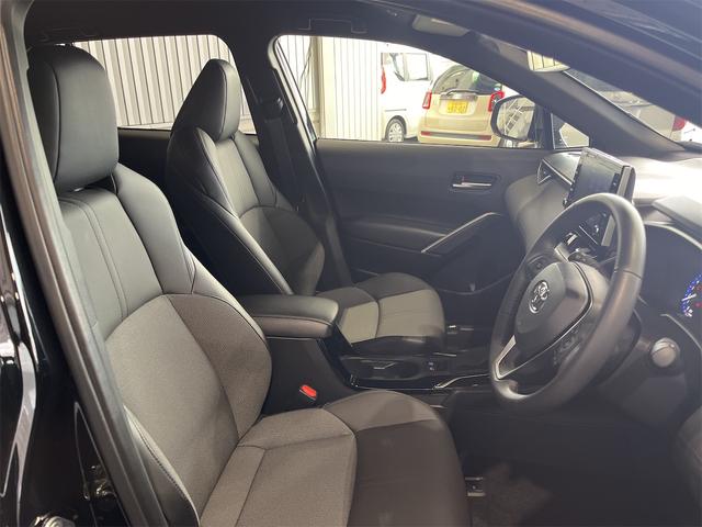 カローラクロス ハイブリッド Z 1年保証付・禁煙車・ブラインドスポットモニター・パノラミックビューモニター・9型ナビ・Bluetooth・トヨタセーフティ・クルーズコントロール・パワーバックドア・シートヒーター・パワーシート・ETC(42枚目)