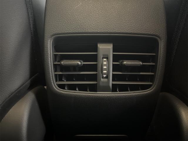 カローラクロス ハイブリッド Z 1年保証付・禁煙車・ブラインドスポットモニター・パノラミックビューモニター・9型ナビ・Bluetooth・トヨタセーフティ・クルーズコントロール・パワーバックドア・シートヒーター・パワーシート・ETC(53枚目)