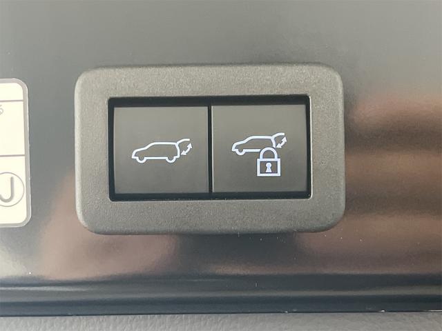 カローラクロス ハイブリッド Z 1年保証付・禁煙車・ブラインドスポットモニター・パノラミックビューモニター・9型ナビ・Bluetooth・トヨタセーフティ・クルーズコントロール・パワーバックドア・シートヒーター・パワーシート・ETC(56枚目)