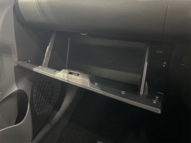 パッソ モーダ　１年保証付・バックモニター・シートヒーター・フォグ・ナビ・ＴＶ・ＣＤ・ＤＶＤ・Ｂｌｕｅｔｏｏｔｈ・スマートアシスト・アイドリングストップ・ステアリングリモコン・クリアランスソナー・前後ドラレコ・ＥＴＣ（45枚目）