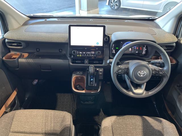 シエンタ ハイブリッドＺ　１年保証付・禁煙車・モデリスタ１５インチＡＷ・アクセサリーコンセント・前後ドラレコ・サーキュレーター・１０型ナビ・ＴＶ・Ｂｌｕｅｔｏｏｔｈ・バックモニター・トヨタセーフティ・両側パワースライド・ＥＴＣ（8枚目）