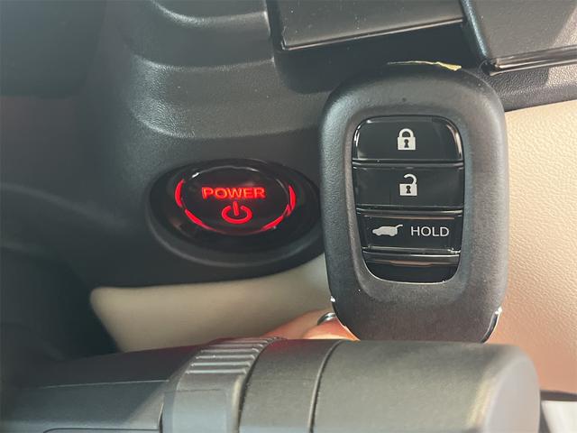 ヴェゼル ｅ：ＨＥＶ　Ｚ　１年保証付・禁煙車・ブラインドスポットモニター・ワイヤレス充電・ＥＴＣ・ナビ・ＴＶ・Ｂｌｕｅｔｏｏｔｈ・ＵＳＢ・バックモニター・ホンダセンシング・クルーズコントロール・パワーバックドア・シートヒーター（15枚目）