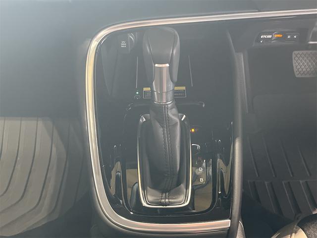 ヴェゼル ｅ：ＨＥＶ　Ｚ　１年保証付・禁煙車・ブラインドスポットモニター・ワイヤレス充電・ＥＴＣ・ナビ・ＴＶ・Ｂｌｕｅｔｏｏｔｈ・ＵＳＢ・バックモニター・ホンダセンシング・クルーズコントロール・パワーバックドア・シートヒーター（22枚目）