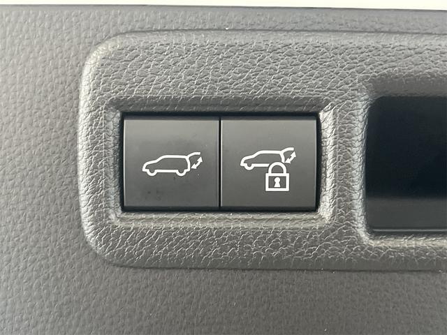 ハリアーハイブリッド Ｚ　レザーパッケージ　１年保証付・禁煙車・１オーナー・モデリスタエアロ／マフラー・ＪＢＬ・パノラミックビューモニター・アクセサリーコンセント・ナビ・ＴＶ・Ｂｌｕｅｔｏｏｔｈ・トヨタセーフティ・クルーズコントロール・ドラレコ（56枚目）