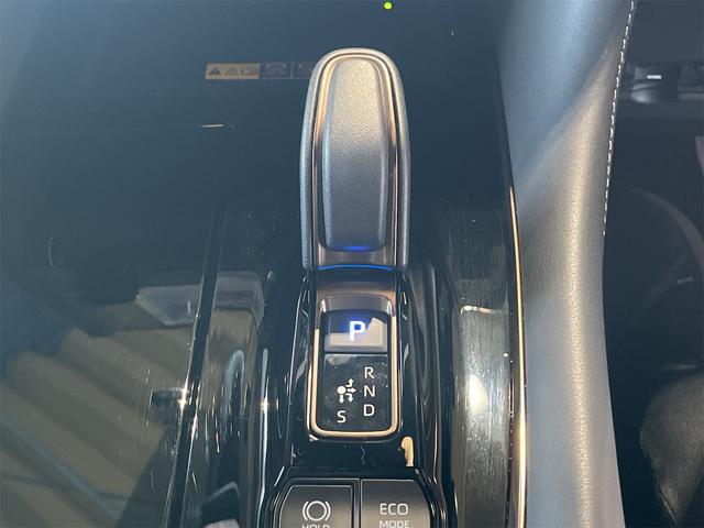 アルファードハイブリッド Ｚ　１年保証付・禁煙車・トヨタチームメイト・ムーンルーフ・ユニバーサルステップ・デジタルインナーミラー・フリップダウンモニター・ＴＶ・クルーズコントロール・ブラインドスポットモニター・両側パワースライド（21枚目）