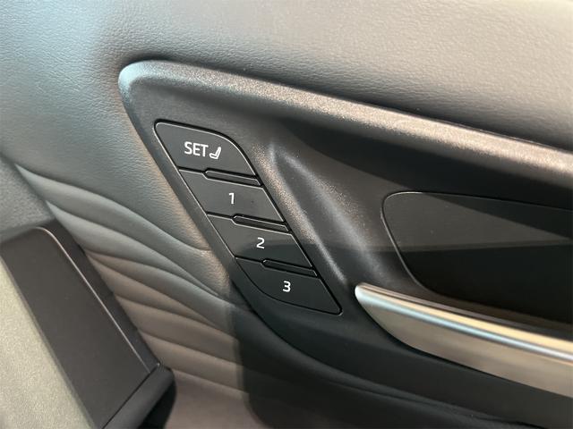 アルファードハイブリッド Ｚ　１年保証付・禁煙車・トヨタチームメイト・ムーンルーフ・ユニバーサルステップ・デジタルインナーミラー・フリップダウンモニター・ＴＶ・クルーズコントロール・ブラインドスポットモニター・両側パワースライド（39枚目）