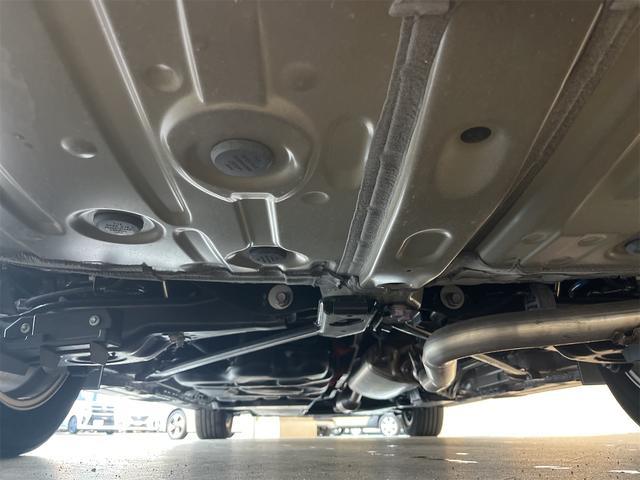 アルファードハイブリッド Ｚ　１年保証付・禁煙車・トヨタチームメイト・ムーンルーフ・ユニバーサルステップ・デジタルインナーミラー・フリップダウンモニター・ＴＶ・クルーズコントロール・ブラインドスポットモニター・両側パワースライド（60枚目）