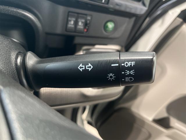 ステップワゴン Ｇ　ホンダセンシング　１年保証付・禁煙車・ＬＥＤライト・両側パワースライド・フリップダウンモニター・純正ナビ・ＴＶ・ＣＤ・ＤＶＤ・Ｂｌｕｅｔｏｏｔｈ・バックモニター・ホンダセンシング・クルーズコントロール・ドラレコ・ＥＴＣ（14枚目）