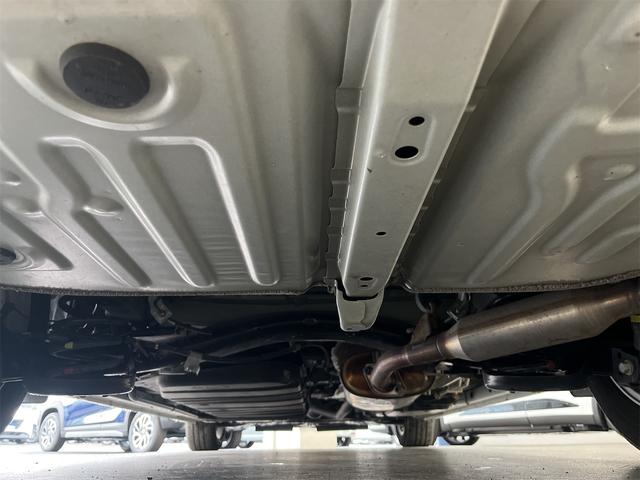 ノア ハイブリッドＧ　１年保証付・禁煙車・両側パワースライド・ナビ・ＴＶ・ＤＶＤ・Ｂｌｕｅｔｏｏｔｈ・バックモニター・トヨタセーフティ・クルーズコントロール・クリアランスソナー・シートヒーター・ＬＥＤオートライト・ＥＴＣ（60枚目）