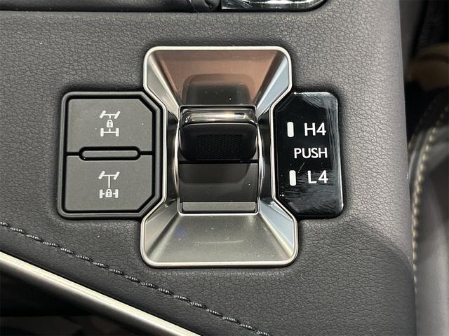 ＧＸ ＧＸ５５０　オーバートレイル＋　１年保証付・禁煙車・１オーナー・デジタルインナーミラー・前後ドラレコ・ムーンルーフ・純正ナビ・ＴＶ・Ｂｌｕｅｔｏｏｔｈ・パノラミックビューモニター・白黒ハーフレザーシート・クールボックス・おくだけ充電（24枚目）