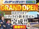 ＪＣ　１年保証付・ローン１．９％・禁煙車・登録済未使用車・スズキセーフティ・クルーズコントロール・ステアリングリモコン・シートヒーター・オートエアコン・ＬＥＤオートライト・フォグランプ・純正１５インチＡＷ(2枚目)