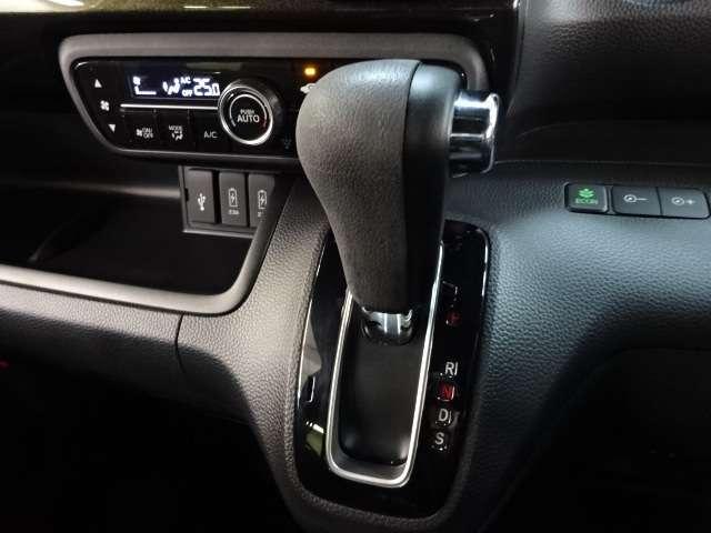 G・Lターボホンダセンシング ワンオーナー ナビ リアカメラ 両電動ドア キーフリー ワンオーナ ESC LEDヘッド ターボ車 バックカメ メモリナビ 地デジ ナビTV クルコン ETC スマートキー アルミ ベンチシート CD(9枚目)