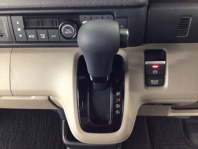 Ｎ－ＢＯＸジョイ ターボ　デモカーＵＰ・ＬＥＤ・フルセグ・ホンダＣＯＮＮＥＣＴ・シートヒーター・ＥＴＣ　ＬＥＤヘッド　ＥＴＣ車載器　オートエアコン　バックカメラ　両側電動ドア　クリアランスソナー　パワーウィンドウ　オートライト（26枚目）