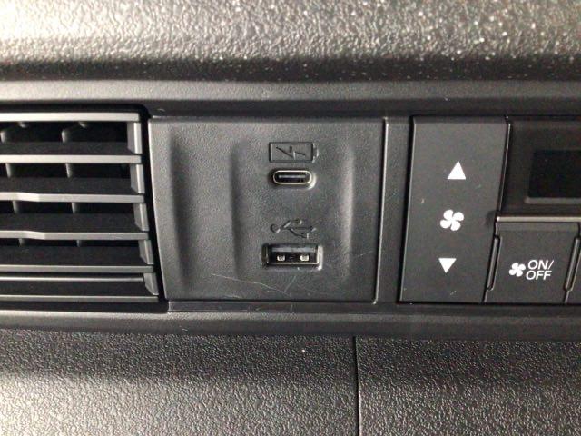 Ｎ－ＢＯＸカスタム ベースグレード　デモカーＵＰ・ＬＥＤ・フルセグ・メモリナビ・純正ＡＷ・ホンダＣＯＮＮＥＣＴ　ＵＳＢ接続　ＣＭＢＳ　Ｄレコ　１オーナー　ベンチシート　オートエアコン　スマートキ　盗難防止装置　クルコン　ＥＴＣ　ＥＳＣ（10枚目）