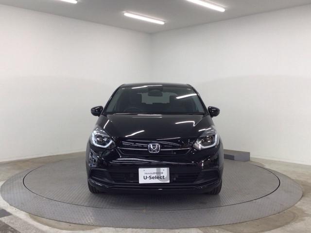 フィット ｅ：ＨＥＶホーム　デモカーＵＰ・ＬＥＤ・ホンダＣＯＮＮＥＣＴ・メモリナビ・バックカメラ・ＥＴＣ　前後誤発進抑制機能　クリソナ　助手席エアバッグ　運転席エアバッグ　１オナ　アイドリングストップ　ＬＥＤライト　ＵＳＢ接続（32枚目）