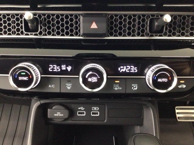シビック ＥＸ　ＬＥＤ・フルセグ・メモリナビ・バックカメラ・社外ＡＷ・ホンダＣＯＮＮＥＣＴ　Ｒカメ　パーキングセンサー　衝突被害軽減ブレーキ　スマートキーシステム　パワ－シ－ト　１オーナー車　ＵＳＢ　ＬＥＤライト（18枚目）