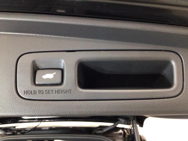 ステップワゴン ｅ：ＨＥＶスパーダ　ＬＥＤ・ホンダＣＯＮＮＥＣＴ・メモリナビ・ＤＶＤ・バックカメラ・純正ＡＷ・ＥＴＣ　１オーナー　マルチカメラ　デュアルエアコン　フルオートエアコン　ＥＳＣ　シートヒータ　オートライト　キーフリー　イモビ（28枚目）