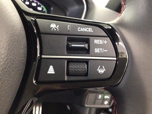 シビック ｅ：ＨＥＶ　ＬＥＤ・フルセグ・メモリナビ・バックカメラ・純正ＡＷ・ホンダＣＯＮＮＥＣＴ　盗難防止システム　クリアランスソナー　オートクルーズコントロール　地デジフルセグ　後カメラ　１オーナー車　ＵＳＢポート　禁煙（5枚目）