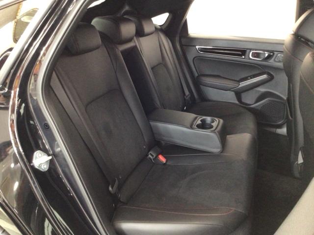 シビック ｅ：ＨＥＶ　ＬＥＤ・フルセグ・メモリナビ・バックカメラ・純正ＡＷ・ホンダＣＯＮＮＥＣＴ　盗難防止システム　クリアランスソナー　オートクルーズコントロール　地デジフルセグ　後カメラ　１オーナー車　ＵＳＢポート　禁煙（14枚目）