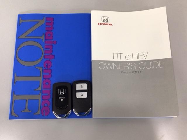 フィット ｅ：ＨＥＶＲＳ　デモカーＵＰ・ＬＥＤ・フルセグ・メモリナビ・純正ＡＷ・ホンダＣＯＮＮＥＣＴ　エアバッグ　ナビ＆ＴＶ　パワーウィンドウ　助手席エアバッグ　Ｄレコ　フルセグテレビ　ＬＥＤヘッドランプ　セキュリティアラーム（19枚目）