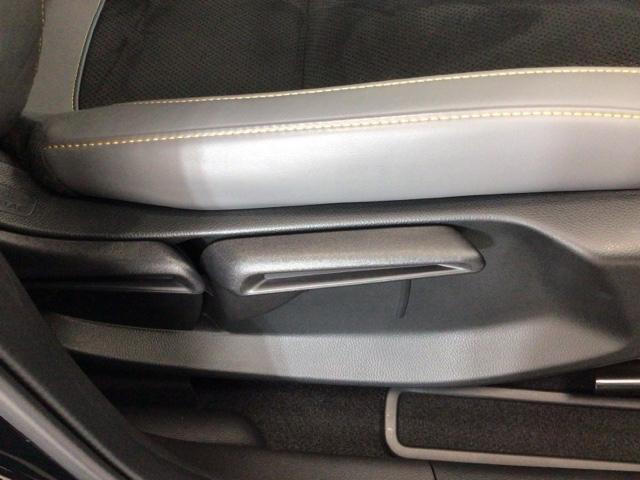 フィット ｅ：ＨＥＶＲＳ　デモカーＵＰ・ＬＥＤ・フルセグ・メモリナビ・純正ＡＷ・ホンダＣＯＮＮＥＣＴ　エアバッグ　ナビ＆ＴＶ　パワーウィンドウ　助手席エアバッグ　Ｄレコ　フルセグテレビ　ＬＥＤヘッドランプ　セキュリティアラーム（25枚目）