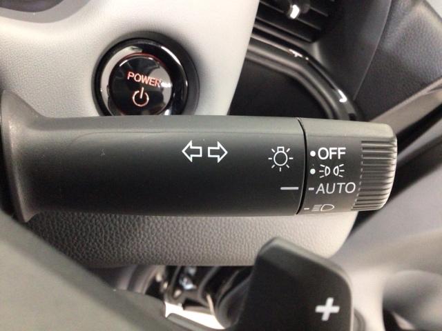 フィット ｅ：ＨＥＶＲＳ　デモカーＵＰ・ＬＥＤ・フルセグ・メモリナビ・純正ＡＷ・ホンダＣＯＮＮＥＣＴ　エアバッグ　ナビ＆ＴＶ　パワーウィンドウ　助手席エアバッグ　Ｄレコ　フルセグテレビ　ＬＥＤヘッドランプ　セキュリティアラーム（29枚目）