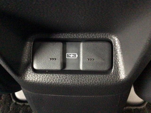 フィット ｅ：ＨＥＶＲＳ　デモカーＵＰ・ＬＥＤ・フルセグ・メモリナビ・純正ＡＷ・ホンダＣＯＮＮＥＣＴ　エアバッグ　ナビ＆ＴＶ　パワーウィンドウ　助手席エアバッグ　Ｄレコ　フルセグテレビ　ＬＥＤヘッドランプ　セキュリティアラーム（32枚目）