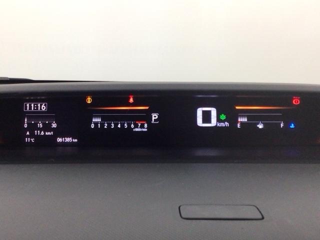 メータは先進的なデジタルメーターを採用！ゆっくりと数字が動くのでとても見やすく表示されます！続可能距離等の情報やＨｏｎｄａＳＥＮＳＩＮＧの注意・警告も表示します！