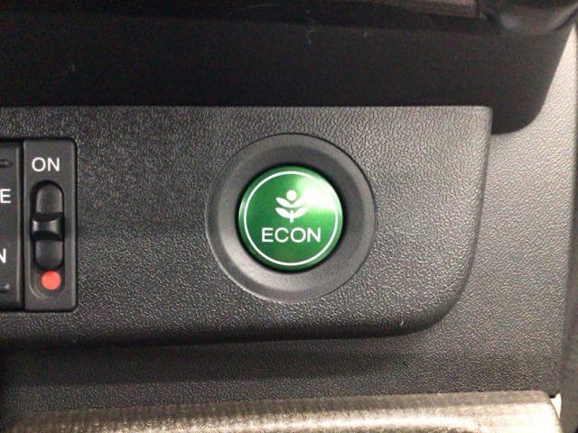 ご契約の流れは、当店のスタッフがわかりやすく説明いたしますのでお気軽にお声かけください！