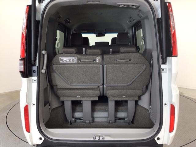 誰もが安心して選べる、安心が続く中古車でお客様のカーライフを応援します！是非店頭に足をお運びください♪