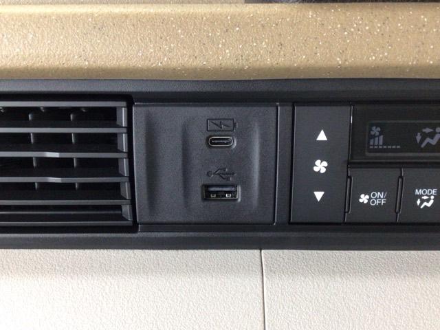 Ｎ－ＢＯＸ ベースグレード　ＬＥＤ・フルセグ・メモリナビ・バックカメラ・ホンダＣＯＮＮＥＣＴ・ＥＴＣ　衝突軽減システム　スマートキ－　カーテンエアバック　イモビライザー　ＥＣＯモード　横滑り防止　オートクルーズ　キーフリー（11枚目）