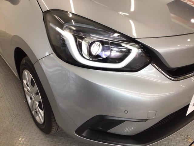 フィット e:HEVホーム LED・フルセグ・メモリナビ・バックカメラ・ホンダCONNECT・ETC 前後誤発進抑制機能 クリソナ 助手席エアバッグ 運転席エアバッグ アイドリングストップ LEDライト USB接続 ABS(3枚目)