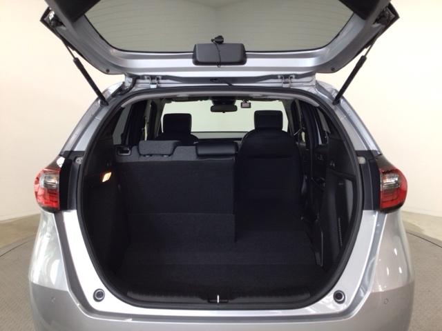 フィット e:HEVホーム LED・フルセグ・メモリナビ・バックカメラ・ホンダCONNECT・ETC 前後誤発進抑制機能 クリソナ 助手席エアバッグ 運転席エアバッグ アイドリングストップ LEDライト USB接続 ABS(13枚目)