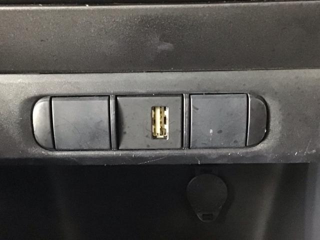 ヤリス G LED・ディスプレイオーディオ・スマートキー・バックカメラ・USB・ETC バックモニタ- 誤発進抑制機能 USB接続 地デジフルセグTV 禁煙車 オートライト 1オーナー車 盗難防止装置 キーレス(9枚目)