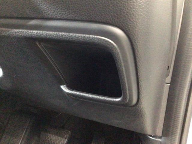 ヴェゼル ｅ：ＨＥＶＺ　ＬＥＤ・フルセグ・メモリナビ・電動リアゲート・純正ＡＷ・シートヒーター・ＥＴＣ　衝突回避支援ブレーキ機能　１オナ　スマキ　Ｐトランク　フルオートエアコン　エアバッグ　両席エアバック　Ｒカメ　ソナー（29枚目）