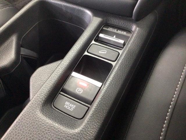 ヴェゼル ｅ：ＨＥＶＺ　ＬＥＤ・フルセグ・メモリナビ・電動リアゲート・純正ＡＷ・シートヒーター・ＥＴＣ　衝突回避支援ブレーキ機能　１オナ　スマキ　Ｐトランク　フルオートエアコン　エアバッグ　両席エアバック　Ｒカメ　ソナー（37枚目）