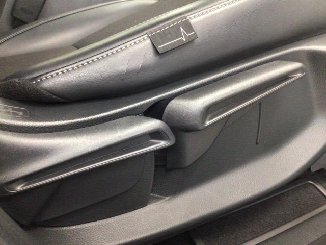 ヴェゼル ｅ：ＨＥＶＺ　ＬＥＤ・フルセグ・メモリナビ・電動リアゲート・純正ＡＷ・シートヒーター・ＥＴＣ　衝突回避支援ブレーキ機能　１オナ　スマキ　Ｐトランク　フルオートエアコン　エアバッグ　両席エアバック　Ｒカメ　ソナー（45枚目）