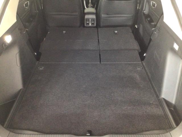 ヴェゼル ｅ：ＨＥＶＺ　ＬＥＤ・フルセグ・メモリナビ・電動リアゲート・純正ＡＷ・シートヒーター・ＥＴＣ　衝突回避支援ブレーキ機能　１オナ　スマキ　Ｐトランク　フルオートエアコン　エアバッグ　両席エアバック　Ｒカメ　ソナー（54枚目）