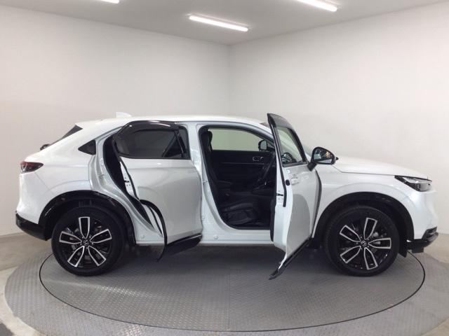 ヴェゼル ｅ：ＨＥＶＺ　ＬＥＤ・フルセグ・メモリナビ・電動リアゲート・純正ＡＷ・シートヒーター・ＥＴＣ　衝突回避支援ブレーキ機能　１オナ　スマキ　Ｐトランク　フルオートエアコン　エアバッグ　両席エアバック　Ｒカメ　ソナー（58枚目）