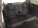 【3列目シート】しっかりした厚みの有るシートになりますので長い時間のドライブでも安心してお乗り頂けます♪