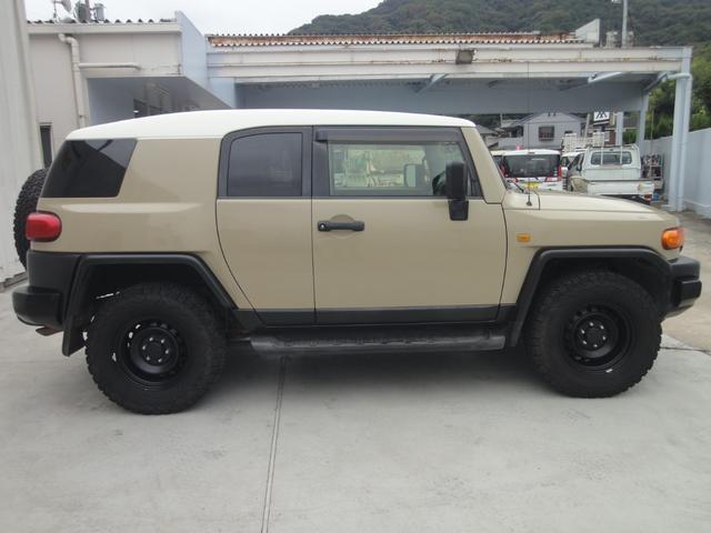 ＦＪクルーザー オフロードパッケージ　ユーザー買取車　フルセグナビ　バックモニター（11枚目）