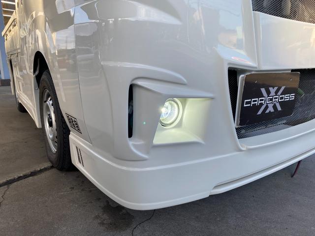ハイゼットトラック ジャンボ ワンオーナー ユーザー買取車 翔プロデュースエアロ 荷台トノカバー リアルーフウイング キーレス LEDライト フロントフォグ パワステ パワーウィンドウ フロアオートマ マット バイザー 禁煙車(8枚目)