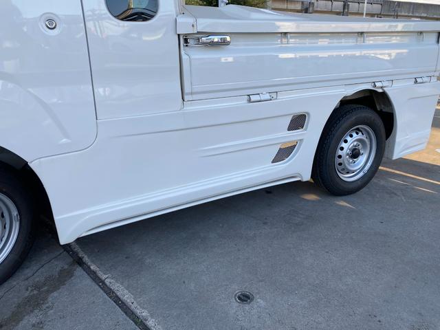 ハイゼットトラック ジャンボ ワンオーナー ユーザー買取車 翔プロデュースエアロ 荷台トノカバー リアルーフウイング キーレス LEDライト フロントフォグ パワステ パワーウィンドウ フロアオートマ マット バイザー 禁煙車(39枚目)
