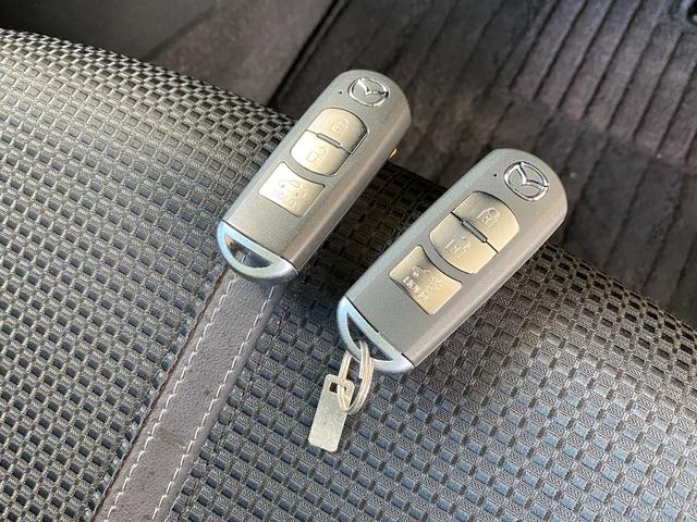 アクセラ 15Sプロアクティブ ワンオーナー ユーザー買取車 プッシュスタート スマートキー2個 SDナビ フルセグ ブルートゥース DVDビデオ 追従クルコン ヘッドアップディスプレイ ブラインドスポット 交通標識認識システム(36枚目)