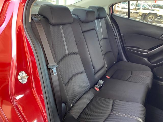 アクセラ 15Sプロアクティブ ワンオーナー ユーザー買取車 プッシュスタート スマートキー2個 SDナビ フルセグ ブルートゥース DVDビデオ 追従クルコン ヘッドアップディスプレイ ブラインドスポット 交通標識認識システム(37枚目)