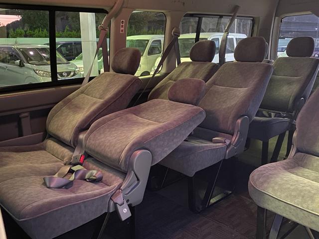 ハイエースワゴン グランドキャビン　１０人乗り　ユーザー買取車　パワースライド　ナビ　フルセグ　Ｂｌｕｅｔｏｏｔｈ　ＤＶＤビデオ再生　バックカメラ　ＥＴＣ　ＬＥＤライト　オートライト　リクライニングシート　ＡＣ１００Ｖ　コンビハンドル（36枚目）