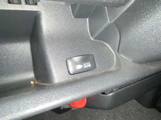 ハイエースワゴン グランドキャビン　１０人乗り　ユーザー買取車　パワースライド　ナビ　フルセグ　Ｂｌｕｅｔｏｏｔｈ　ＤＶＤビデオ再生　バックカメラ　ＥＴＣ　ＬＥＤライト　オートライト　リクライニングシート　ＡＣ１００Ｖ　コンビハンドル（38枚目）