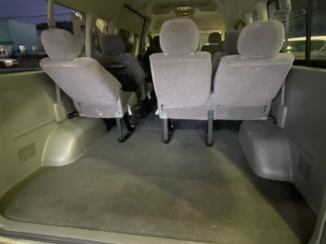 ハイエースワゴン グランドキャビン　１０人乗り　ユーザー買取車　パワースライド　ナビ　フルセグ　Ｂｌｕｅｔｏｏｔｈ　ＤＶＤビデオ再生　バックカメラ　ＥＴＣ　ＬＥＤライト　オートライト　リクライニングシート　ＡＣ１００Ｖ　コンビハンドル（42枚目）