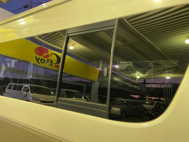 ハイエースワゴン グランドキャビン　１０人乗り　ユーザー買取車　パワースライド　ナビ　フルセグ　Ｂｌｕｅｔｏｏｔｈ　ＤＶＤビデオ再生　バックカメラ　ＥＴＣ　ＬＥＤライト　オートライト　リクライニングシート　ＡＣ１００Ｖ　コンビハンドル（43枚目）